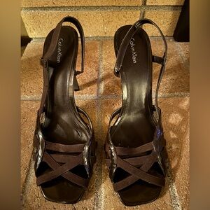 CALVIN KLEIN BROWN STRAPPY HEEL SANDAL